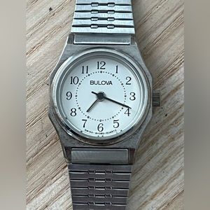 Bulova Rare Vintage Ladies Watch Adjustable Stainless Bracelet White Dial